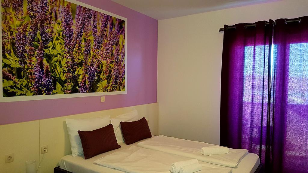 Bed & Breakfast Marta & Tona Kustići Exteriér fotografie